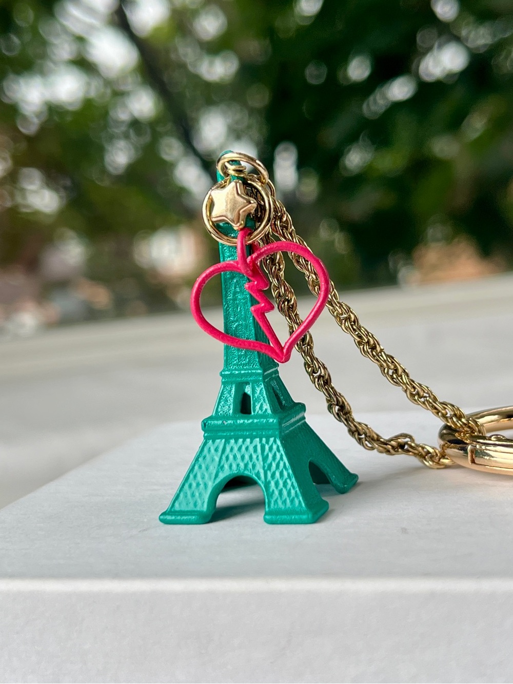 💔”Broken Heart in Paris” Keychain & Bag Charm